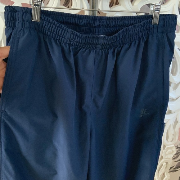 Nike | navy blue windbreaker pants size XL - Picture 2 of 12